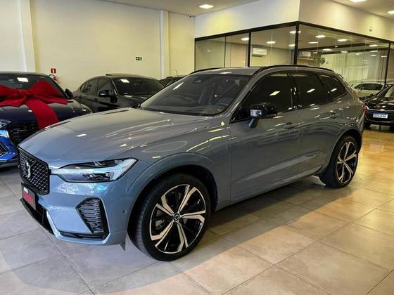 VOLVO XC60 2.0 T8 RECHARGE R-DESIGN AWD GEARTRONIC